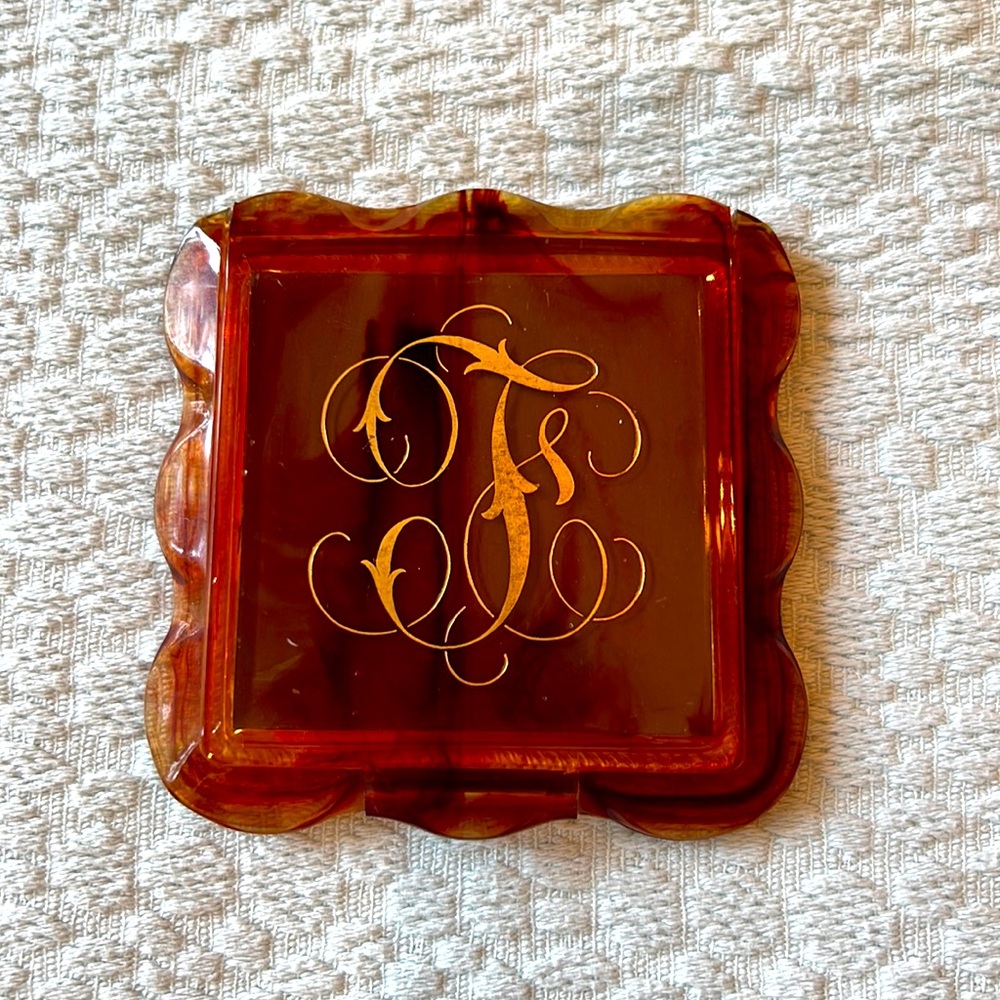 Rare Faux Tortoiseshell Ziegfeld Petticoat Girl Powder Compact Vintage